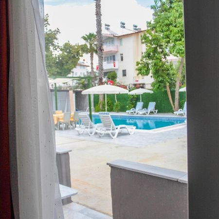 Hillside Apart Hotel Екстер'єр фото