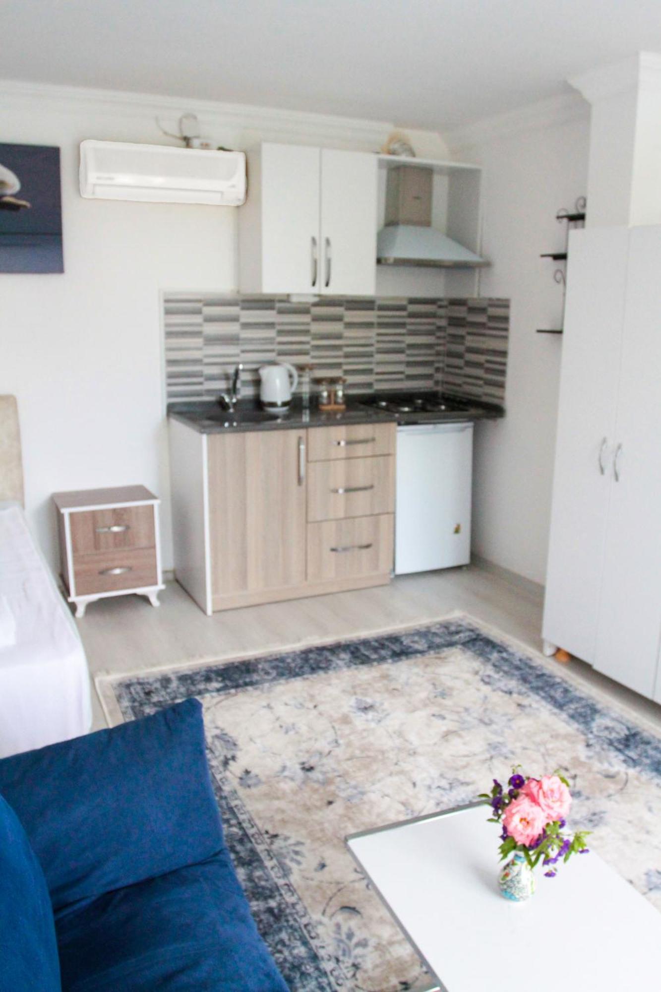 Hillside Apart Hotel Екстер'єр фото