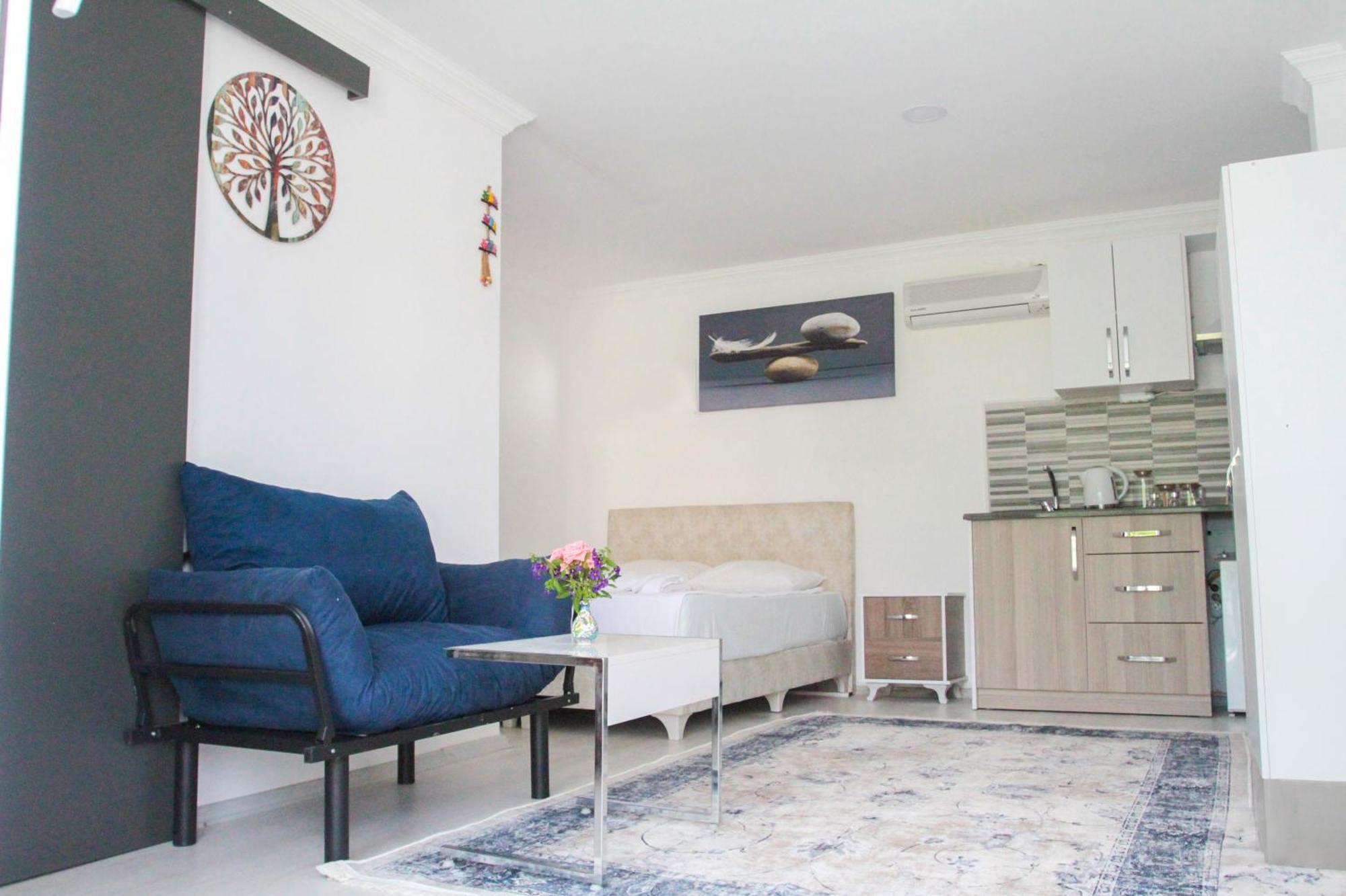 Hillside Apart Hotel Екстер'єр фото