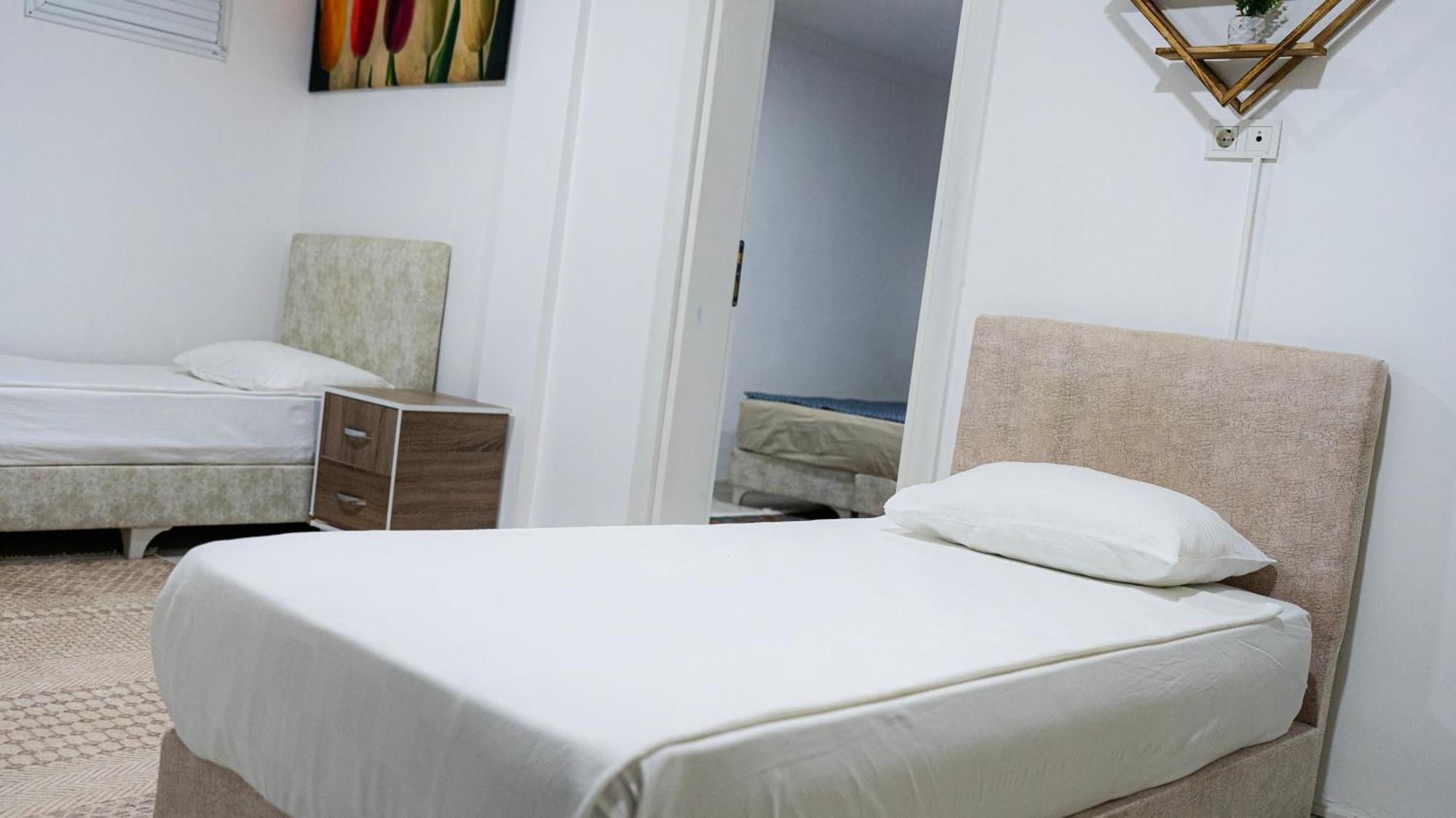 Hillside Apart Hotel Екстер'єр фото