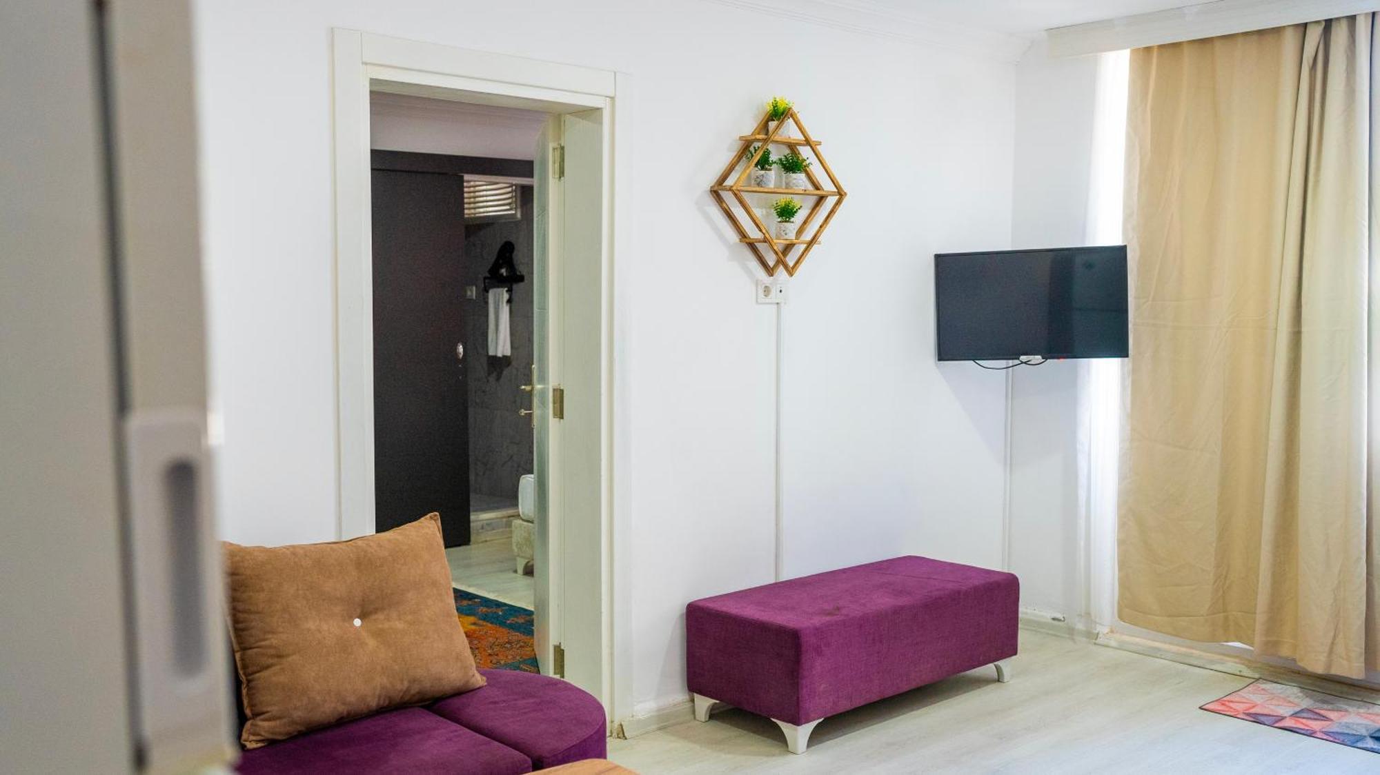 Hillside Apart Hotel Екстер'єр фото