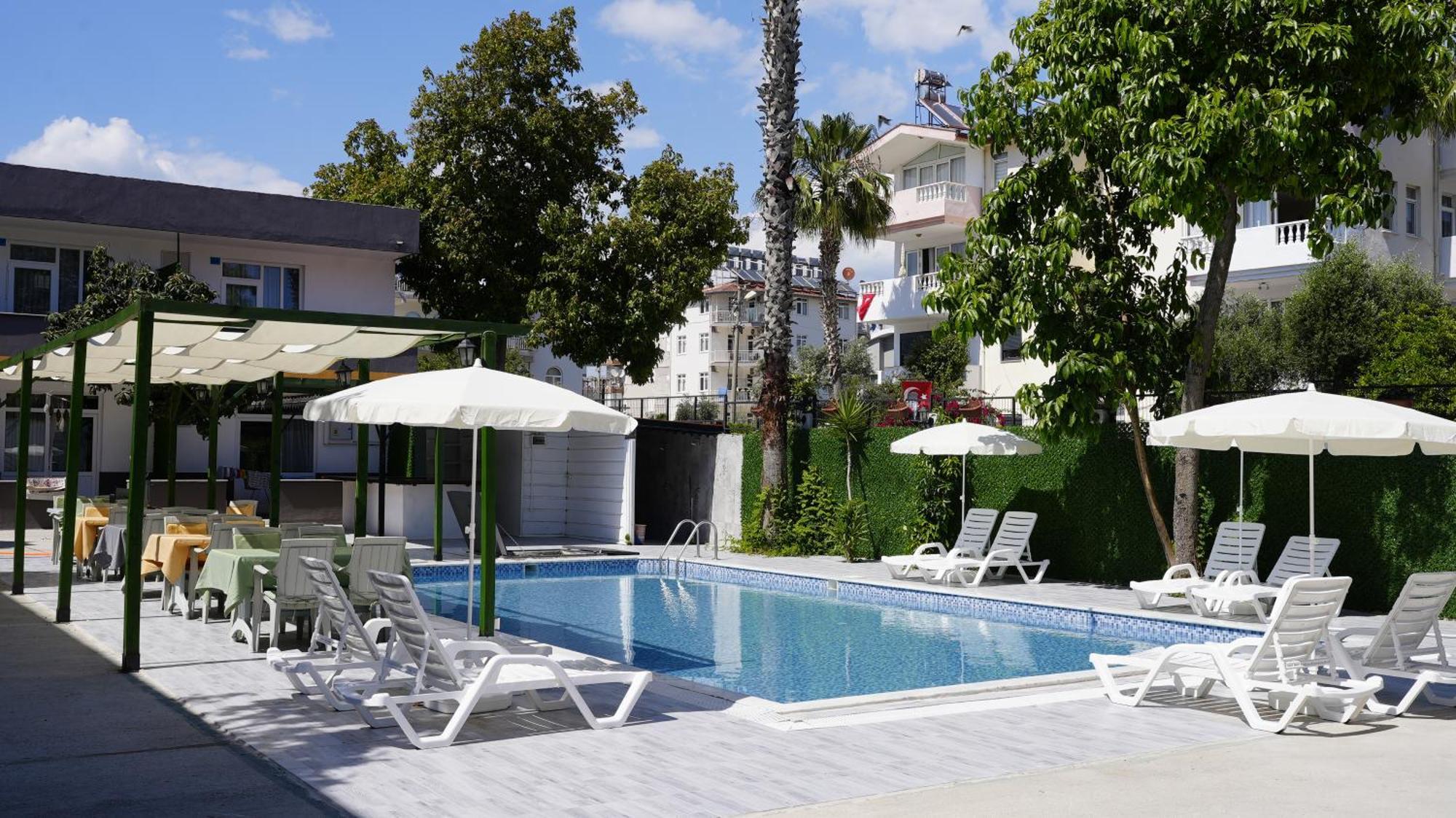 Hillside Apart Hotel Екстер'єр фото