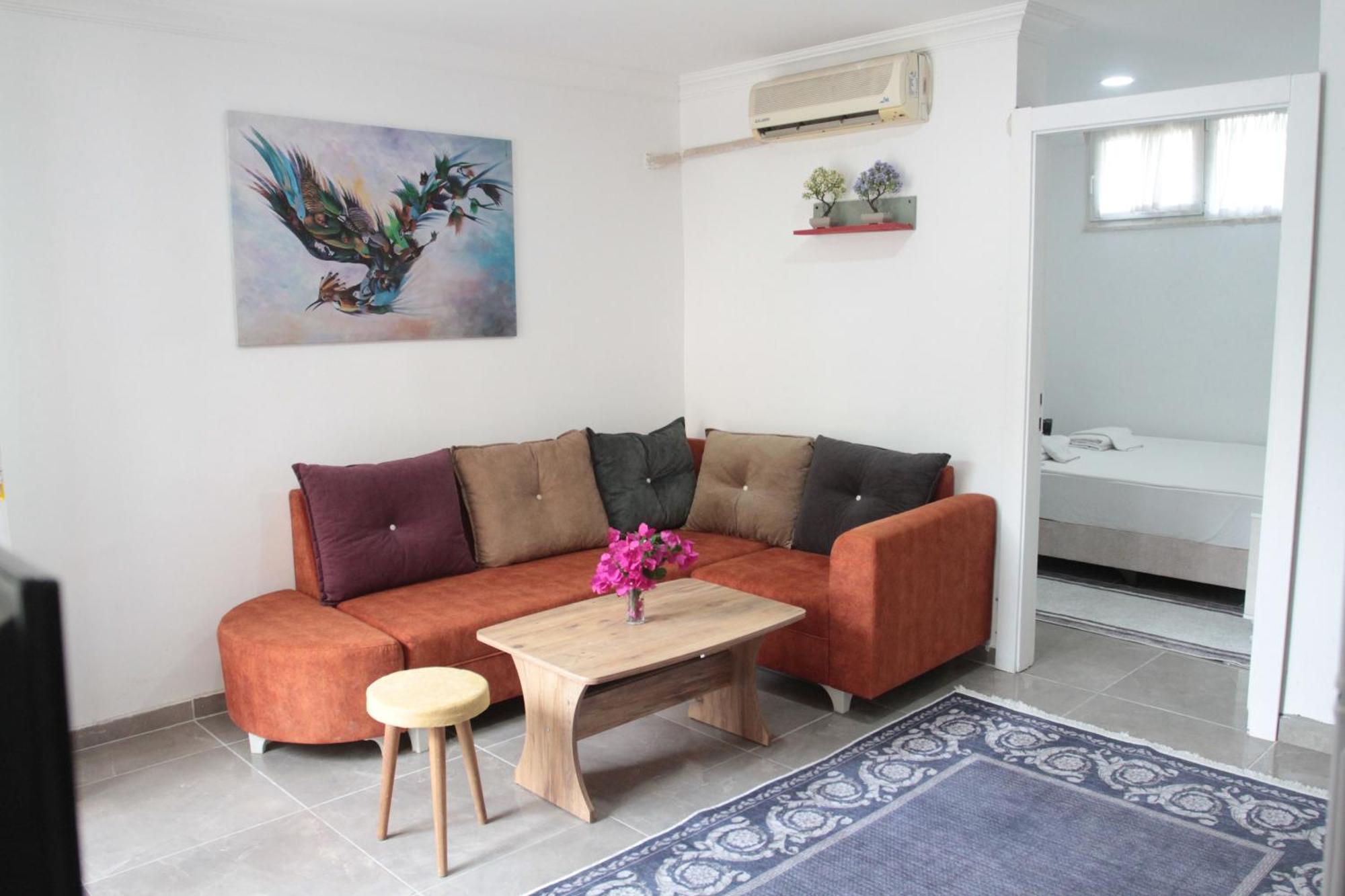Hillside Apart Hotel Екстер'єр фото
