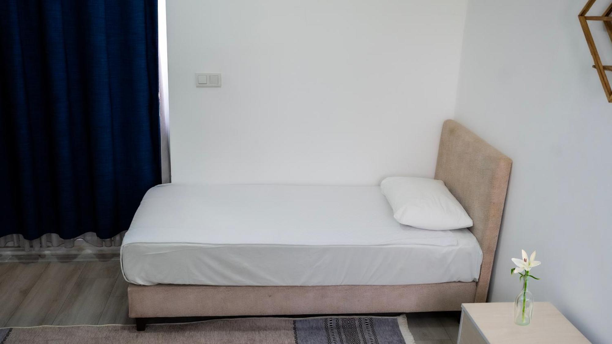 Hillside Apart Hotel Екстер'єр фото