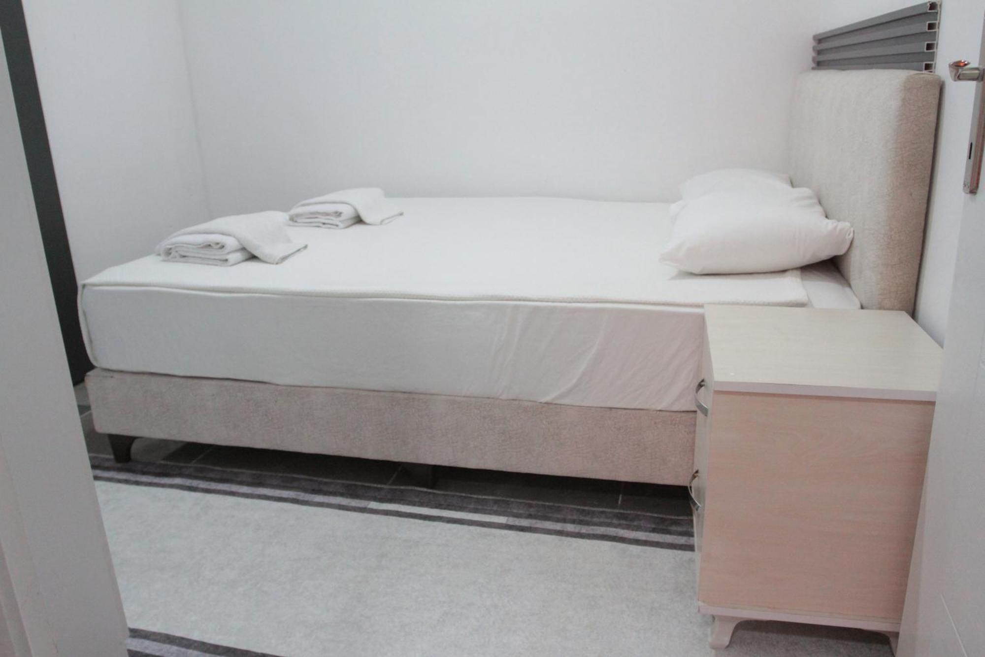 Hillside Apart Hotel Екстер'єр фото