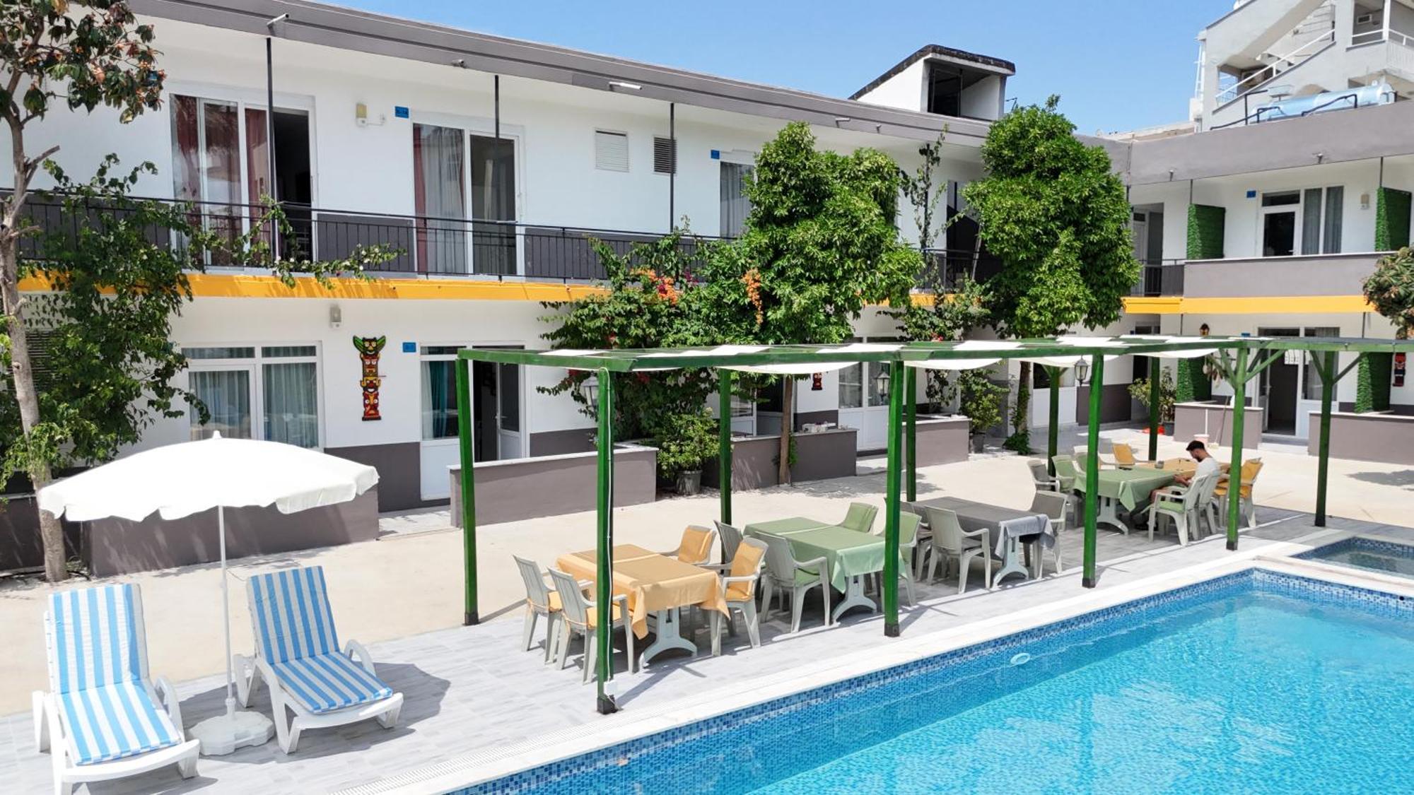 Hillside Apart Hotel Екстер'єр фото